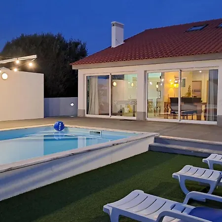 Дом отдыха Nira House Luxury & Simplicity