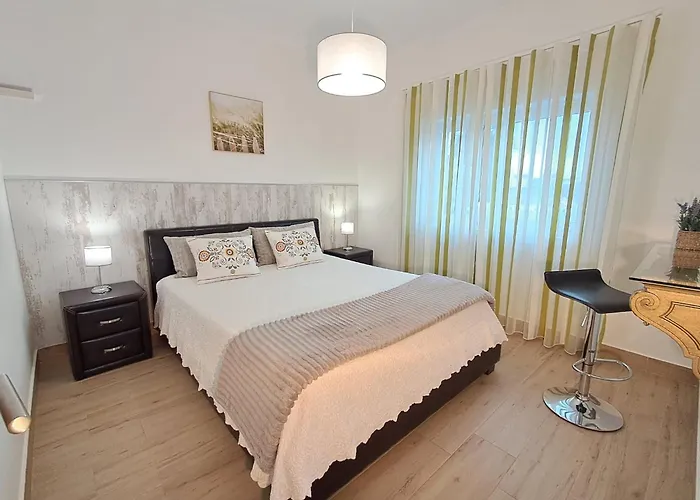 Nira House Luxury & Simplicity Дом отдыха Эрисейра