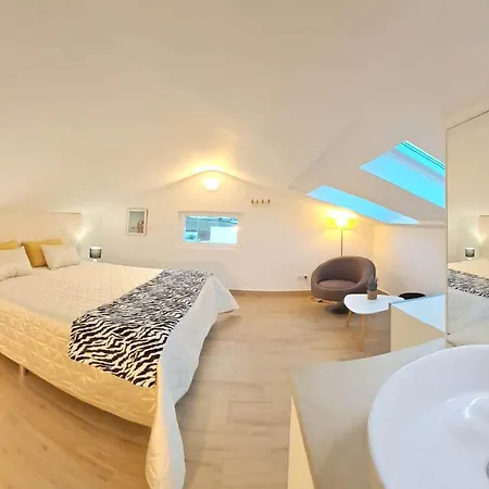 Nira House Luxury & Simplicity