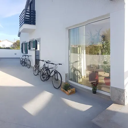 Nira House Luxury & Simplicity Vakantiehuis *