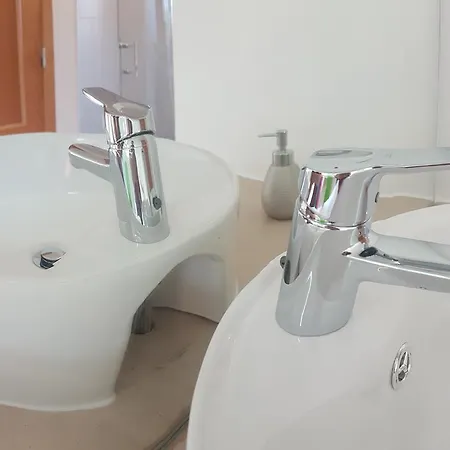 Nira House Luxury & Simplicity 埃里塞拉