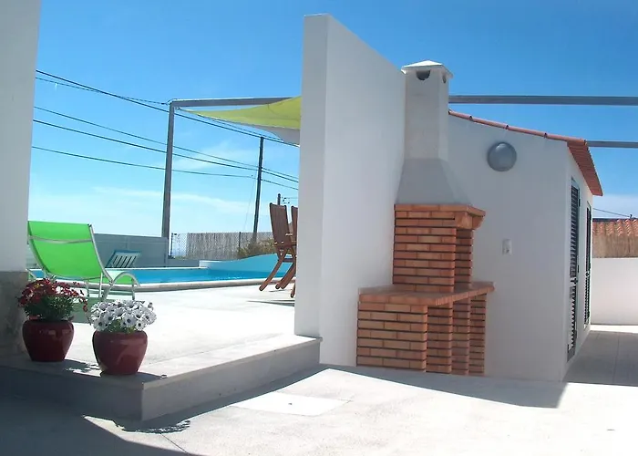 Nira House Luxury & Simplicity *